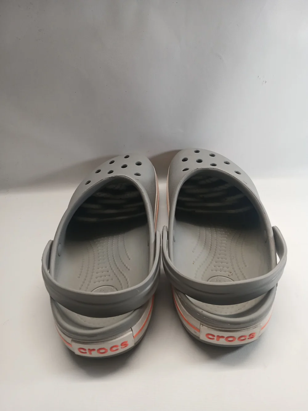 CROCS Unisex Grey Clog with Orange Stripe - Picture 4 of 13